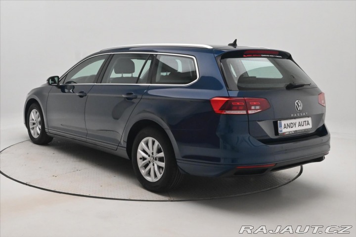 Volkswagen Passat 2,0 TDI 110 kW DSG Busine 2023