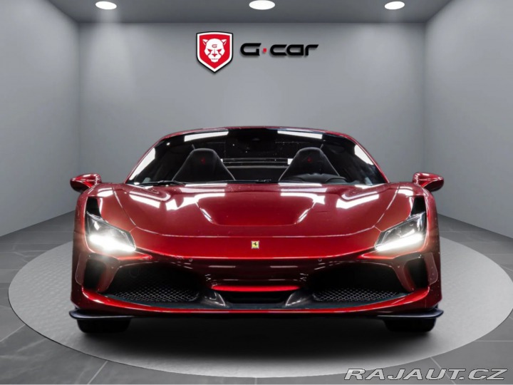 Ferrari F8 Spider Lift 2021