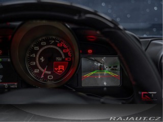 Ferrari F8 Spider Lift 2021