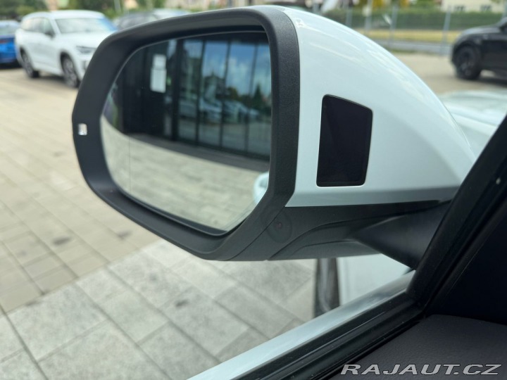 Audi Q8 S-line 50TDI 210kW webas 2024