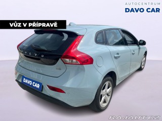 Volvo V40 2,0 D2 Automat Kinatic Ků 2018