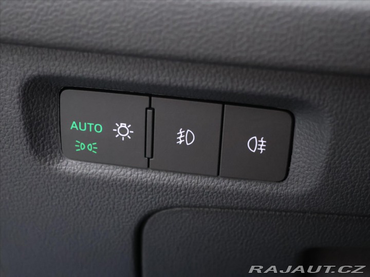 Škoda Octavia 2,0 TDI 110kW DSG Matrix 2024