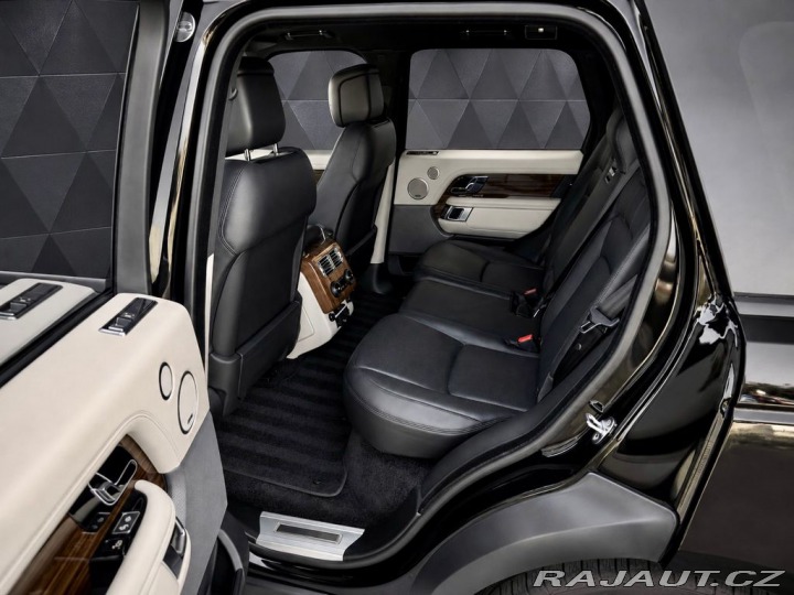Land Rover Range Rover 4.4 SDV8 VOGUE, PANORAMA, 2018