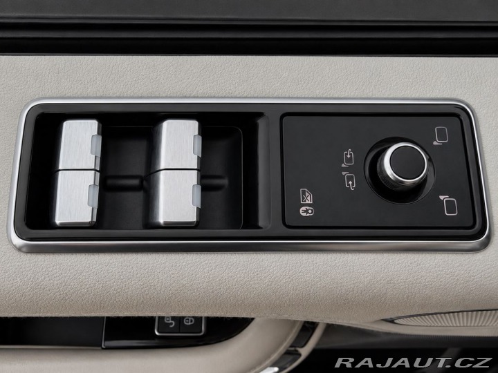 Land Rover Range Rover 4.4 SDV8 VOGUE, PANORAMA, 2018
