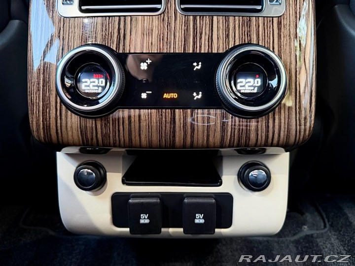 Land Rover Range Rover 4.4 SDV8 VOGUE, PANORAMA, 2018
