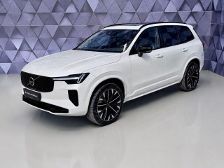 Volvo XC90 B5 AWD PLUS DARK PREMIUM,
