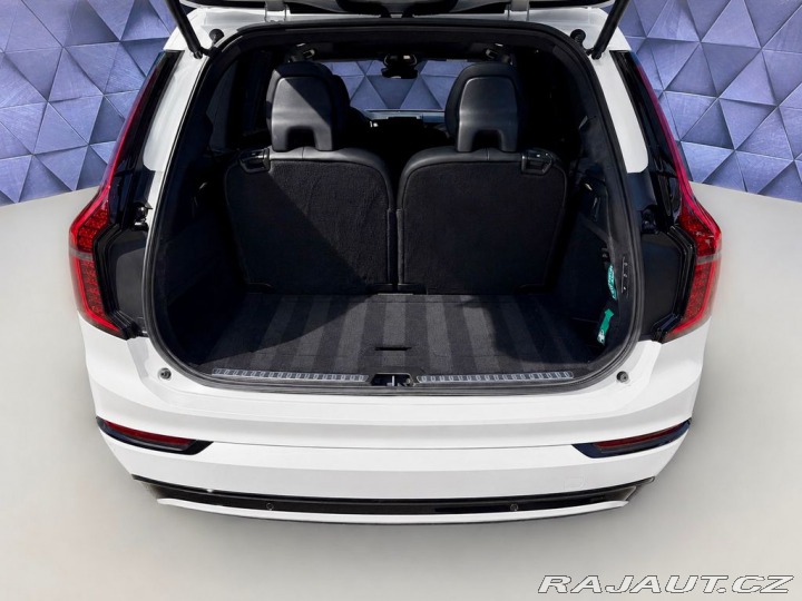 Volvo XC90 B5 AWD PLUS DARK PREMIUM, 2026