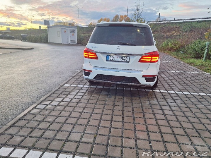 Mercedes-Benz GL 2013