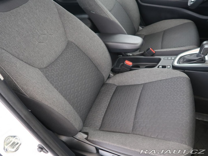 Toyota Yaris Cross 1.5,AT,CZ,1Maj,ComfortTec 2023