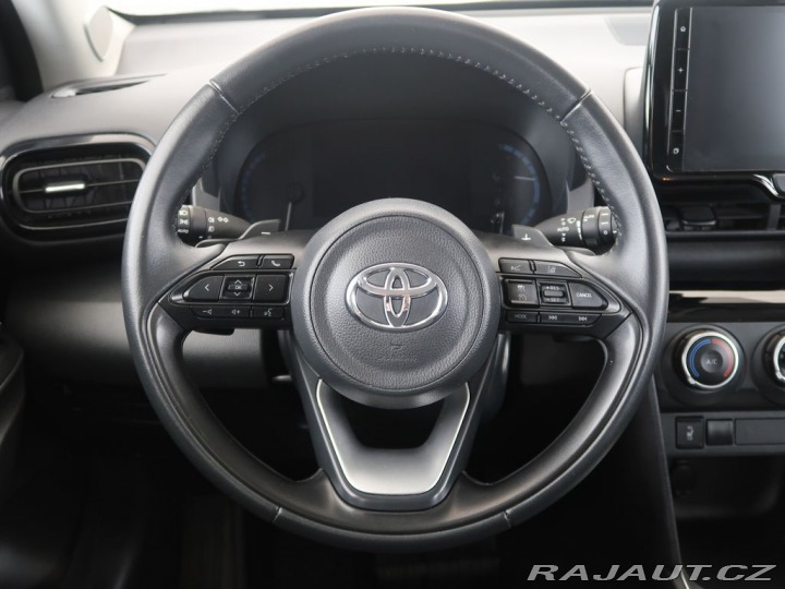 Toyota Yaris Cross 1.5,AT,CZ,1Maj,ComfortTec 2023
