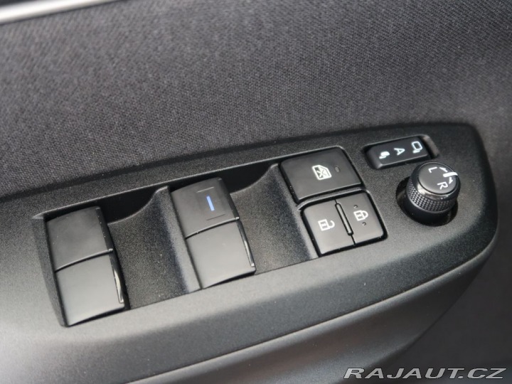 Toyota Yaris Cross 1.5,AT,CZ,1Maj,ComfortTec 2023