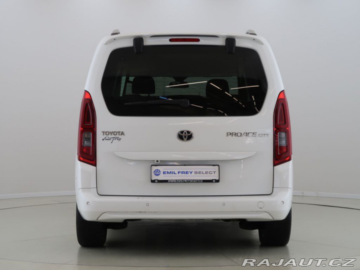 Toyota ProAce 1.2,Family L1,110KW,Manuá 2022