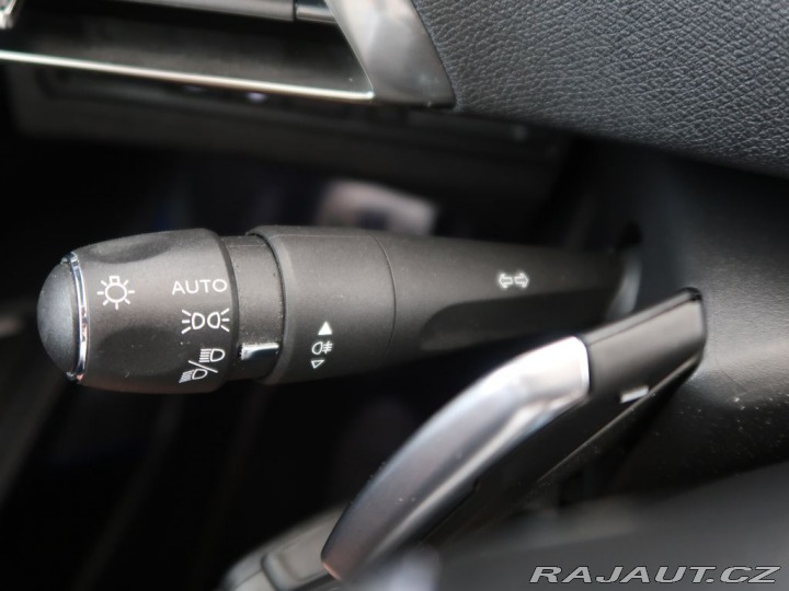 Peugeot 3008 1.2PureTech,96KW,Automat, 2023