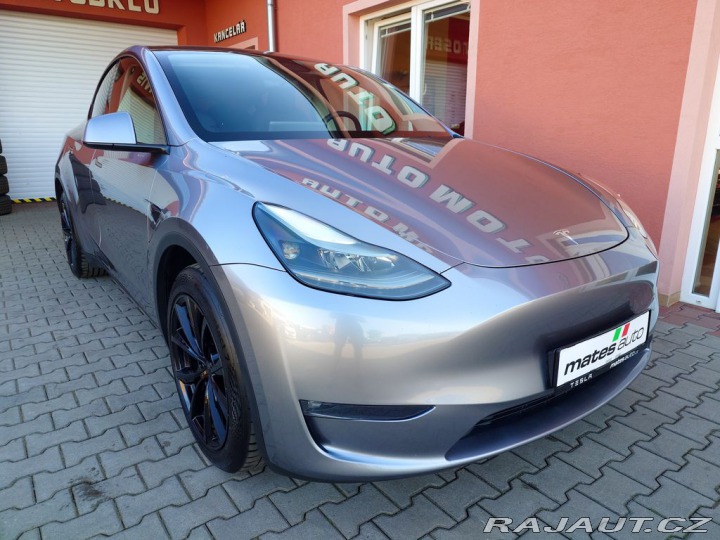 Tesla Model Y Long Range Dual Motor 378 2023