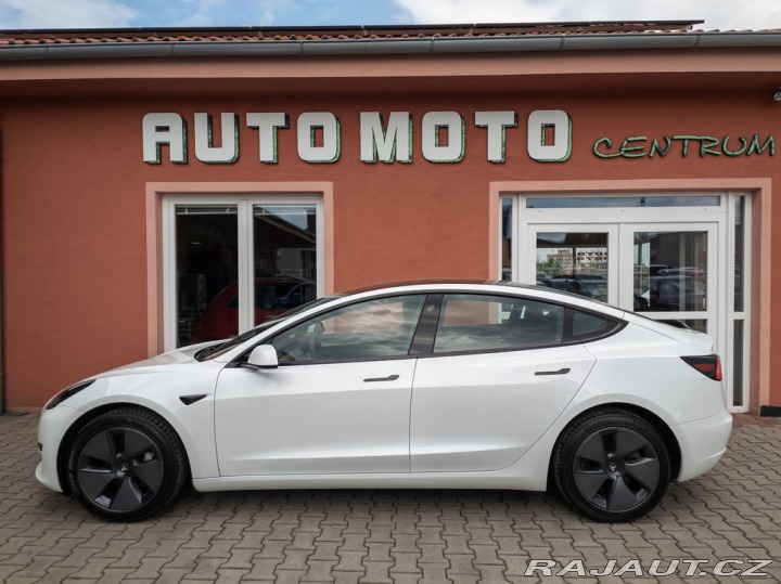 Tesla Model 3 Standard Range Plus 239 k 2021