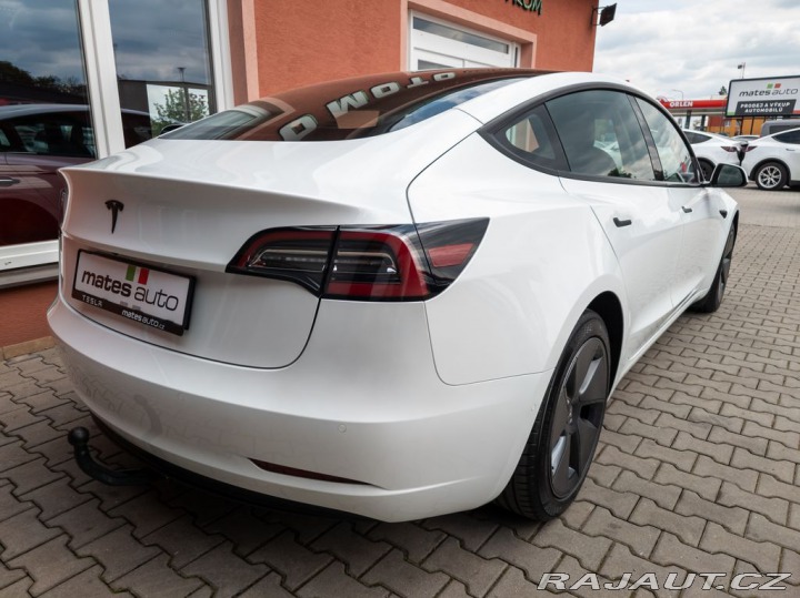 Tesla Model 3 Standard Range Plus 239 k 2021