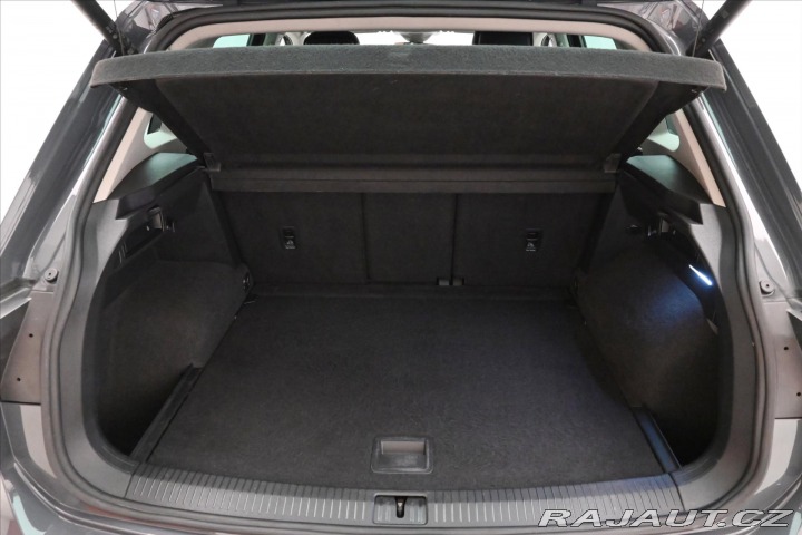 Volkswagen Tiguan 2,0 TDI 110kW DSG Life Zá 2022