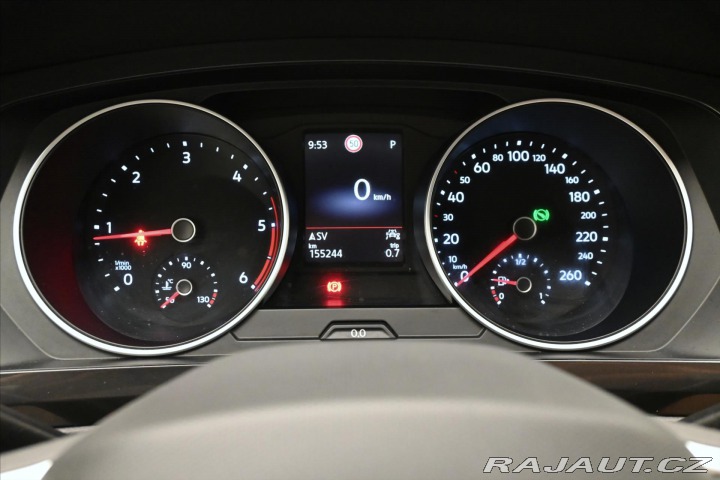 Volkswagen Tiguan 2,0 TDI 110kW DSG Life Zá 2022