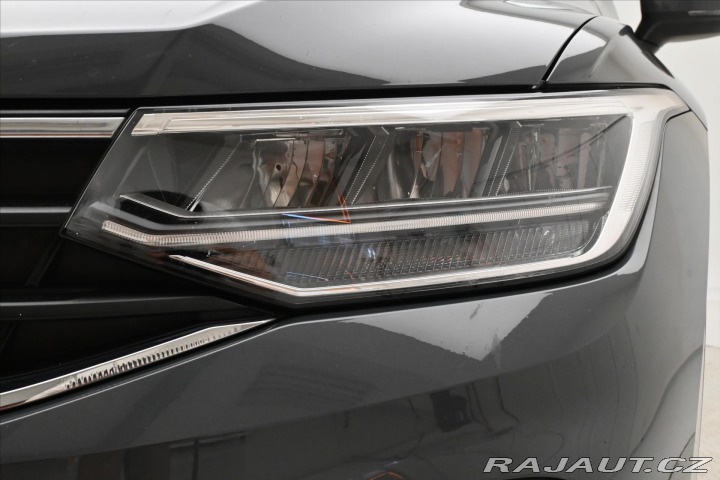 Volkswagen Tiguan 2,0 TDI 110kW DSG Life Zá 2022