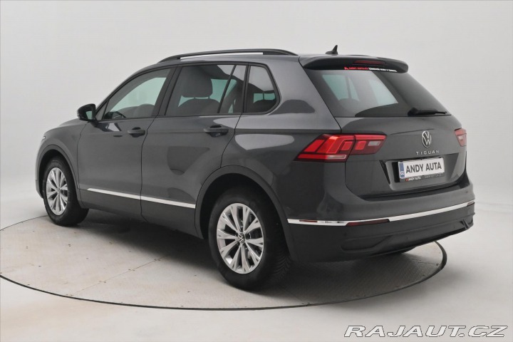 Volkswagen Tiguan 2,0 TDI 110kW DSG Life Zá 2022