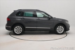 Volkswagen Tiguan 2,0 TDI 110kW DSG Life Zá 2022