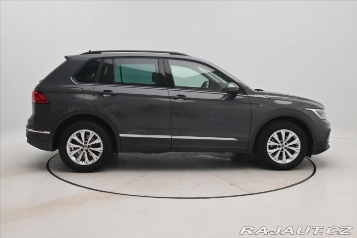 Volkswagen Tiguan 2,0 TDI 110 kW DSG Life Z 2023