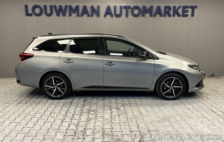 Toyota Auris 1.8 Hybrid AT SELECTION T 2019