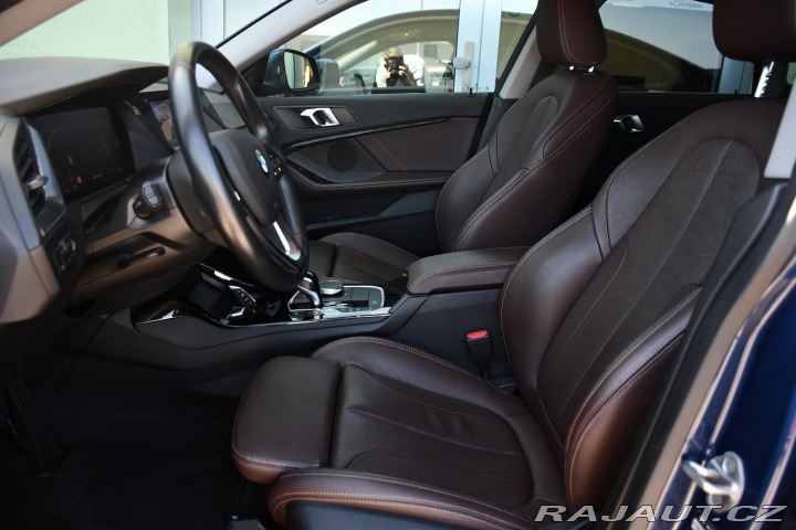 BMW 2 218d NAVI KAMERA 1.M ČR 2023