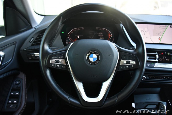 BMW 2 218d NAVI KAMERA 1.M ČR 2023