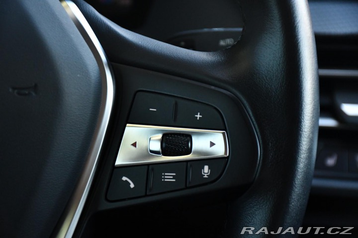 BMW 2 218d NAVI KAMERA 1.M ČR 2023