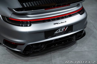 Porsche 911 Turbo S 2024