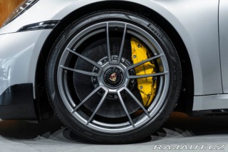 Porsche 911 Turbo S 2024