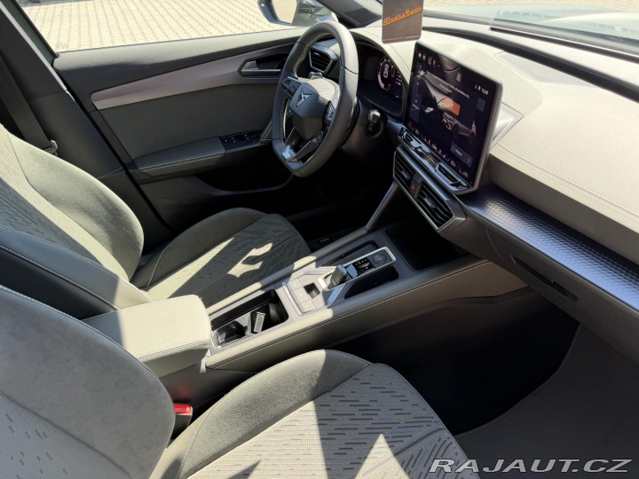 Cupra Formentor 2.0TDI TRIBE 150k DSG ZÁR 2026