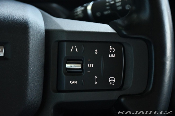 Land Rover Defender 3,0D 110 D250 X-DYNAMIC 2022