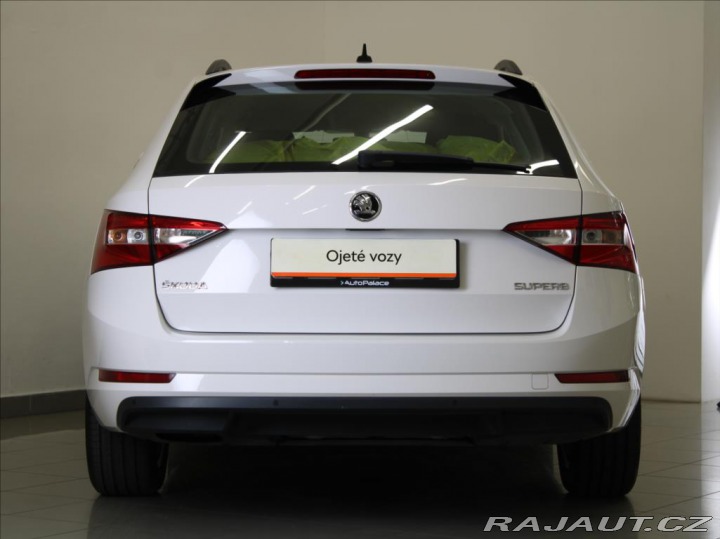 Škoda Superb 2,0 TDi 110kW Ambi+ 1.maj 2017