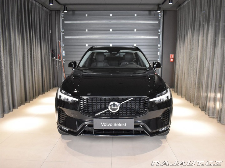 Volvo XC60 2,0 B4 AWD PLUS tažné,Bez 2023