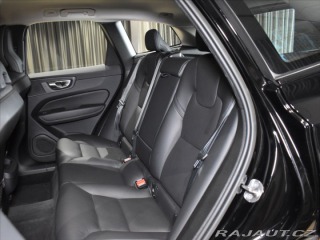 Volvo XC60 2,0 B4 AWD PLUS tažné,Bez 2023