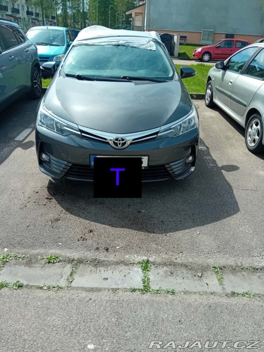 Toyota Corolla 1,6 benzín 2019