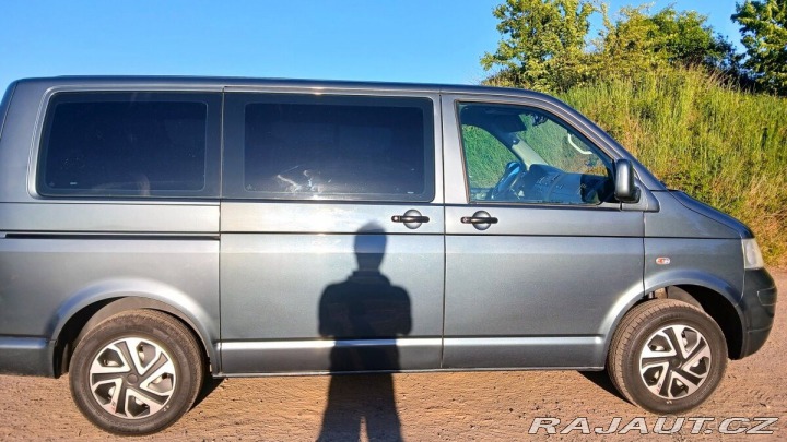 Volkswagen Transporter Caravelle 96 kw - rv.2009 2009