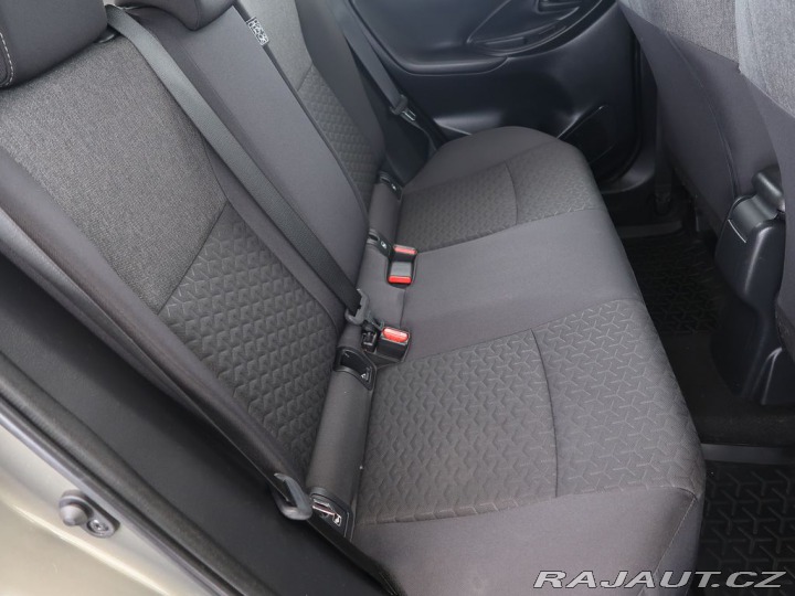 Toyota Yaris Cross 1.5,AT,CZ,1Maj,ComfortTec 2023