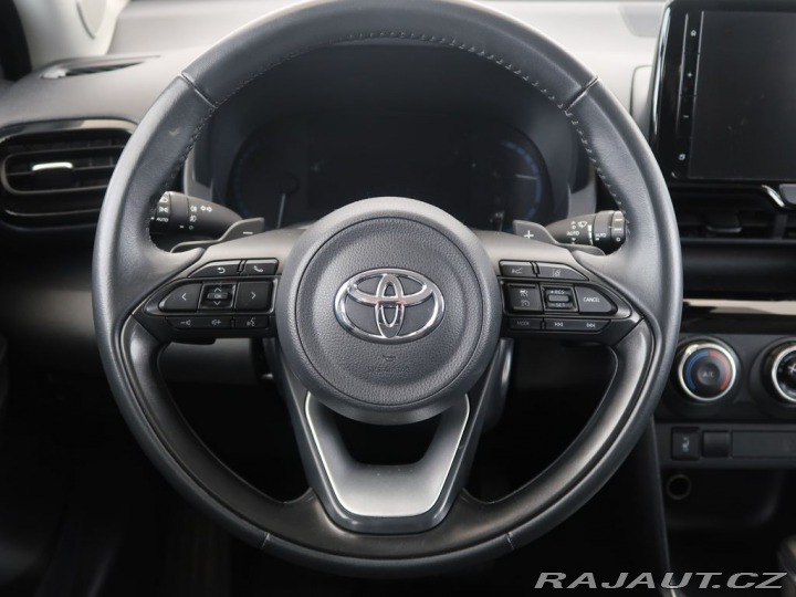 Toyota Yaris Cross 1.5,AT,CZ,1Maj,ComfortTec 2023