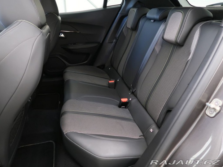 Peugeot 2008 1.2PureTech,96kW,GT,AT8,N 2022