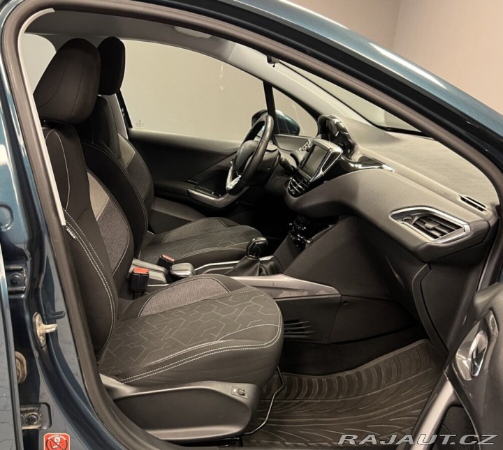 Peugeot 2008 1.2 PURE TECH ACTIVE 2016