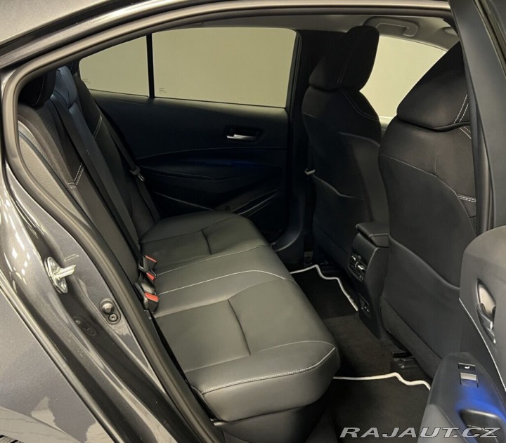 Toyota Corolla 1.8 Hybrid AT EXECUTIVE 2024