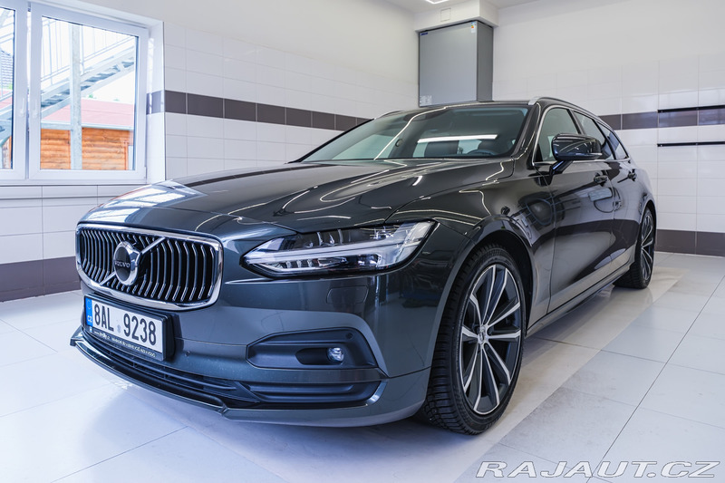 Volvo V90 B4 145kW AT Momentum Pro