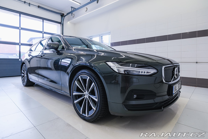 Volvo V90 B4 145kW AT Momentum Pro 2021