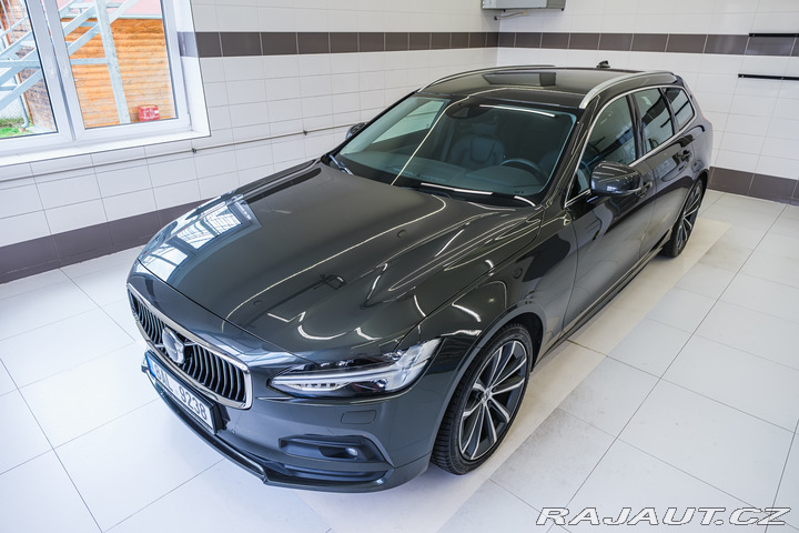 Volvo V90 B4 145kW AT Momentum Pro 2021