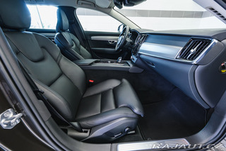 Volvo V90 B4 145kW AT Momentum Pro 2021