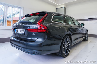 Volvo V90 B4 145kW AT Momentum Pro 2021