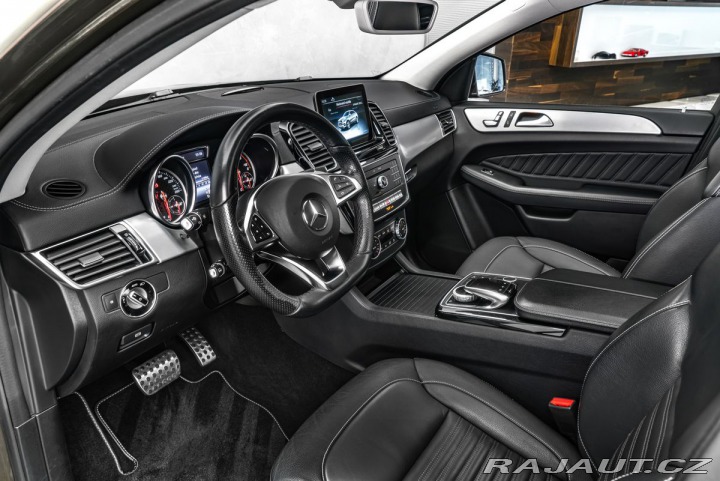 Mercedes-Benz GLE panorama, asistenty 2017